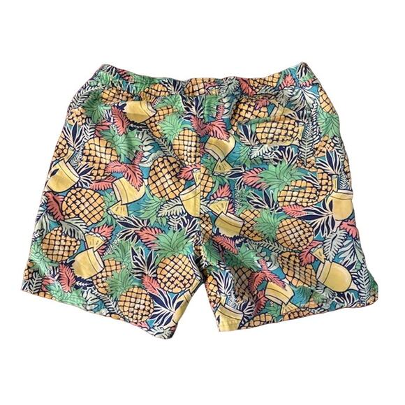 Vineyard Vines swim suit tropical trunks bathing suit sz Medium 7 inch inseam - Picture 4 of 8